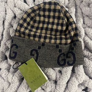 Gucci Navy and Beige Patterned Wool Beanie